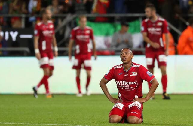 Oostende s Andile Ernest Jali looks dejected after a soccer game between Belgian team KV Oostende and French club Olympique de Marseille, the return leg of the third qualifying round for the UEFA Europa League competition, Thursday 03 August 2017 in Oostende. Marseille won the first leg with a 4-2 score. VIRGINIExLEFOUR  x05143447x