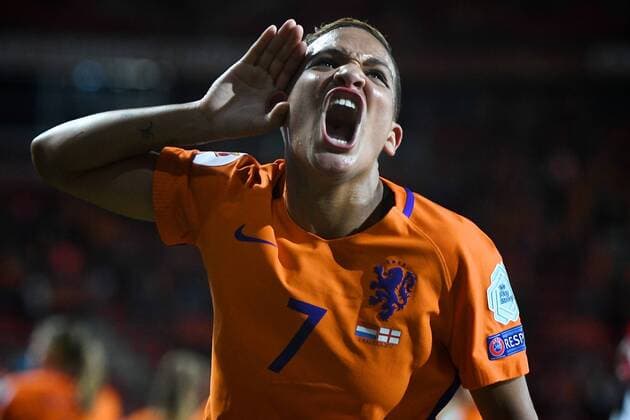 Netherlands Women v England Women UEFA Women s Euros 2017 Shanice van de Sanden of Netherlands celebrates following the UEFA Women s Euros 2017 Semi-final match at De Grolsch Veste, Enschede Copyright: xKristianxKanex FIL-10476-0077 UK Newspapers OUT