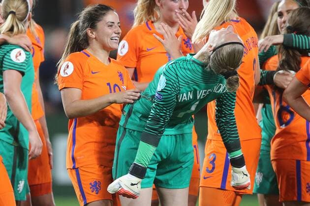 Danielle van de Donk of Holland Women, goalkeeper Sari van Veenendaal of Holland Women during the semi-final UEFA WEURO 2017 match between The Netherlands and England at the Grolsch Veste on August 3, 2017 in Enschede, the Netherlands Women: The Netherlands v England UEFA WEURO 2017 2017 2018 xVIxVIxImagesx xTomxBodexMultimediaxIVx 8381480