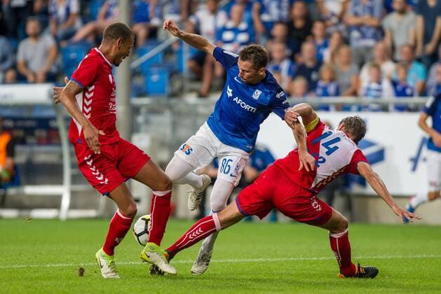 2017.08.03 Poznan Pilka nozna III runda kwalifikacji Liga Europy Lech Poznan - FC Utrecht N z Radoslaw Majewski Foto Pawel Jaskolka PressFocus NEWSPIX.PL 2017.08.03 Poznan Football UEFA Europa League III qualifying round Lech Poznan - FC Utrecht Credit: Pawel Jaskolka PressFocus --- Newspix.pl --- Newspix.pl  20170803_PF_PJ022