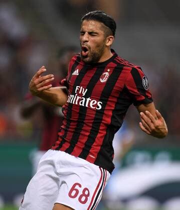 (170804) -- MILAN, Aug. 4, 2017 -- AC Milan s Ricardo Rodriguez reacts during the Europa League third qualifying round second leg soccer match against U Craiova at the San Siro Stadium in Milan, Italy, Aug. 3, 2017. AC Milan won 2-0. ) (SP)ITALY-MILAN-SOCCER-EUROPA LEAGUE-AC MILAN-CRAIOVA AlbertoxLingria 
