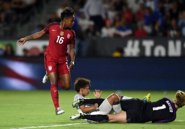 CARSON, CA - AUGUST 03: Mina Tanaka (11) of Japan collies with Alyssa Naeher (1) of USA as she attempted a shot on goal during the Tournament of Nations soccer match between USA and Japan on August 03, 2017 at StubHub Center in Carson, CA. USA defeated Japan 3-0, and Australia won the tournament. (Photo by Chris Williams Icon Sportswire) SOCCER: AUG 03 Tournament of Nations - USA v Japan Icon00717080116258 EDITORIAL USE ONLY