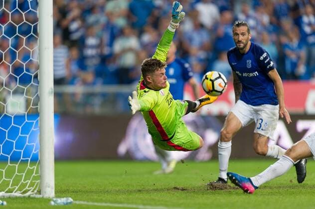 Bilder des Tages - SPORT POZNAN 03.08.2017 3 RUNDA KWALIFIKACJI LIGI EUROPY MECZ LECH POZNAN - FC UTRECHT NZ DAVID JENSEN FOT. DAMIAN KOSCIESZA 400mm.pl NEWSPIX.PL --- Newspix.pl  20170803_dk_6752