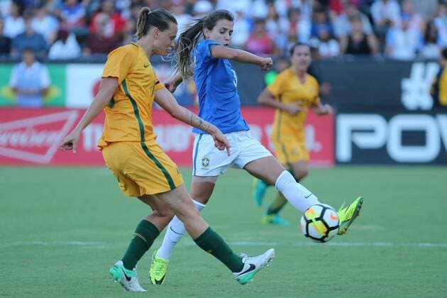 August 3, 2017: Brazil midfielder Djenifer (5) tries to block a pass attempt by Australia midfielder Emily van Egmond (10) in the game between the Australia and Brazil, Tournament of Nations, Stub Hub Center in Carson, CA. USA. Photographer: SOC 2017: Australia vs Brazil AUG 03 - ZUMAc04_ 20170803_zaf_c04_149 Copyright: xPeterxJoneleitx