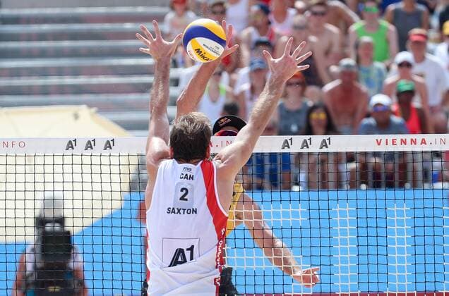 Beach volleyball Beachvolleyball - FIVB World Championships 2017 VIENNA,AUSTRIA,04.AUG.17 - BEACH VOLLEYBALL - FIVB World Championships. Image shows Ben Saxton (CAN) and Bruno Oscar Schmidt (BRA). GEPAxpictures xChristianxWalgram