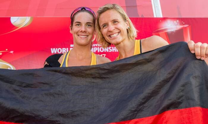 FIVB Beach volleyball Beachvolleyball World Championships Vienna 2017 am 04.08.2017 Kira WALKENHORST, Laura LUDWIG (GER); FIVB Beach Volleyball World Championships Vienna 2017 am 04.08.2017, Donauinsel Wien (Oesterreich). xPWx