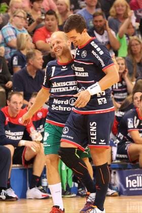 Flensburg, 04.08.17 Handball, Testspiel, Jacob Cement Cup, Saison 2017 2018, SG Flensburg Handewitt - Skjern Handbold : Anders Eggert (Skjern Handbold, 07), Rasmus Lauge Schmidt (SG Flensburg-Handewitt, 25)