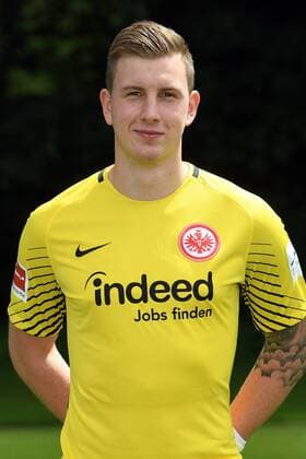 04.08.2017, xjhx, Fussball 1.Bundesliga, Eintracht Frankfurt Fototermin, Fußball, GER 1.BL Porträttermin 2017 2018, emonline, Leon Baetge (Eintracht Frankfurt) Frankfurt am Main