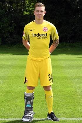 04.08.2017, xjhx, Fussball 1.Bundesliga, Eintracht Frankfurt Fototermin, Fußball, GER 1.BL Porträttermin 2017 2018, emonline, Leon Baetge (Eintracht Frankfurt) Frankfurt am Main