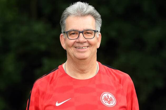 04.08.2017, xjhx, Fussball 1.Bundesliga, Eintracht Frankfurt Fototermin, Fußball, GER 1.BL Porträttermin 2017 2018, emonline, Rainer Falkenhain (Leiter der Lizenzspielerabteilung Eintracht Frankfurt) Frankfurt am Main