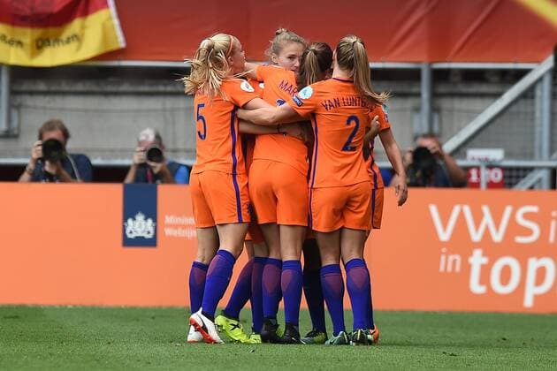 Fußball UEFA Women s Euro Finale Niederlande - Dänemark am 06.08.2017 im FC Twente Stadion in Enschede Torjubel zum 1:1 durch Vivianne Miedema ( Niederlande ) xRx