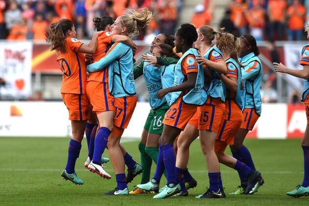 Fußball UEFA Women s Euro Finale Niederlande - Dänemark am 06.08.2017 im FC Twente Stadion in Enschede Torjubel zum 3:2 durch Sherida Spitze ( Niederlande ) xRx