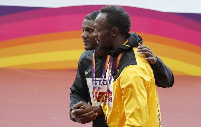 Justin Gatlin (L) of the USA greets Usain Bolt (R) of Jamaica on the podium after winning the men s 100m final at the London 2017 IAAF World Championships in London, Britain, 06 August 2017. Gatlin won the gold medal ahead of his second placed compatriot Christian Coleman and third placed Usain Bolt of Jamaica. London 2017 IAAF World Championships !ACHTUNG: NUR REDAKTIONELLE NUTZUNG!  Copyright: xLavandeiraxjrx LON 20170806-636376474335971315