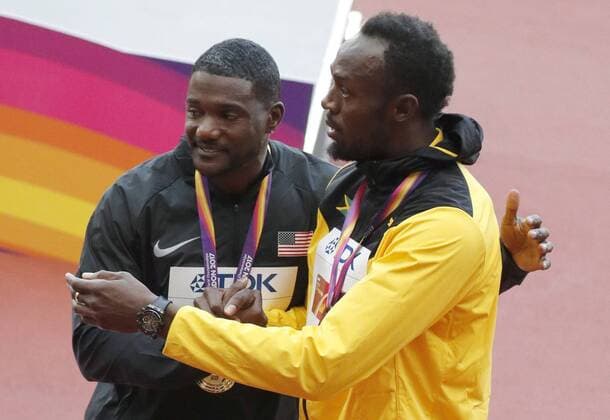 Justin Gatlin (L) of the USA greets Usain Bolt (R) of Jamaica on the podium after winning the men s 100m final at the London 2017 IAAF World Championships in London, Britain, 06 August 2017. Gatlin won the gold medal ahead of his second placed compatriot Christian Coleman and third placed Usain Bolt of Jamaica. London 2017 IAAF World Championships !ACHTUNG: NUR REDAKTIONELLE NUTZUNG!  Copyright: xLavandeiraxjrx LON 20170806-636376474392287315