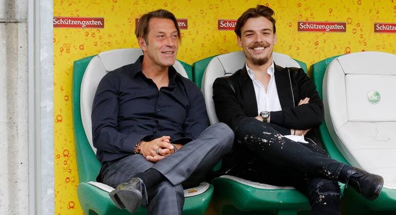 06.08.2017 Kybunpark St Gallen , SCHWEIZ , Saison 2017 2018 Herren Fussball Super League 3.Spieltag FC St Gallen - FC Sion Trainer Paolo Tramezzani (li) - Teammanager Barthelemy Constantin (FC Sion) 