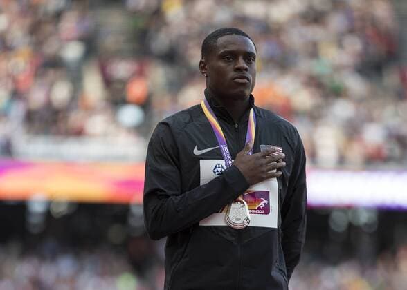 Athletics - 2017 IAAF London World Athletics Championships - Day Three, Evening Session Men s 100m Medal ceremony Chris Coleman (United States) Stands proud with his Gold medal as the national anthem plays at the London Stadium COLORSPORT DANIEL BEARHAM  csp_WrlAth_d3PM