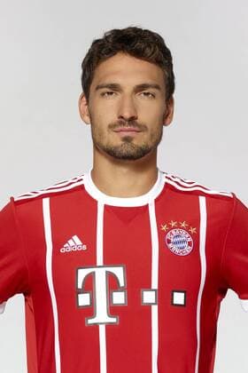 FUSSBALL 1. BUNDESLIGA SAISON 2017 2018 08.08.2017 Fototermin beim FC Bayern Muenchen: Mats Hummels Foto: Pressefoto ULMER Pool FC Bayern Muenchen xxNOxMODELxRELEASExx Fussball 1. Bundesliga 2017 2018: Fototermin beim FC Bayern Muenchen