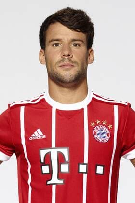 FUSSBALL 1. BUNDESLIGA SAISON 2017 2018 08.08.2017 Fototermin beim FC Bayern Muenchen: Juan Bernat Foto: Pressefoto ULMER Pool FC Bayern Muenchen xxNOxMODELxRELEASExx Fussball 1. Bundesliga 2017 2018: Fototermin beim FC Bayern Muenchen