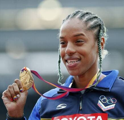 Venezuelan Yulimar Rojas poses with her gold medal after winning the triple jump event during the World Athletics Championships at the olympic stadium in London, United Kingdom, 08 August 2017. WORLD ATHLETICS CHAMPIONSHIPS 2017 !ACHTUNG: NUR REDAKTIONELLE NUTZUNG!  Copyright: xLavandeiraxjrx LDN001 20170808-636378209097885841