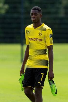 Dortmund, Germany, 2017-08-09, Präsentation BV Borussia Dortmund, BVB, Ousmane Dembele (BVB) schaut ( DeFodi001