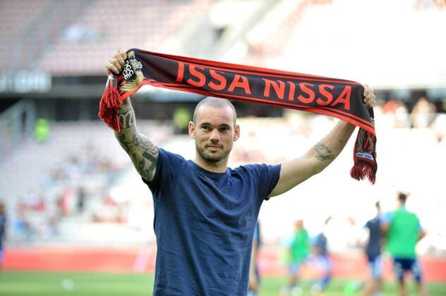 PRESENTATION DE Wesley Sneijder FOOTBALL : Nice vs Troyes - Ligue 1 Conforama - 11 08 2017 FEP Panoramic 
