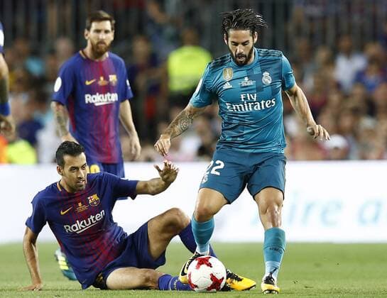FC Barcelona Barca s Sergio Busquets (l) and Real Madrid s Isco Alarcon during Supercup of Spain 1st match. August 13,2017.  (2017081303)