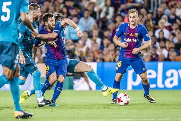 August 13, 2017 - Barcelona, Catalonia, Spain - FC Barcelona Barca forward MESSI in action during the Spanish Super Cup Final 1st leg between FC Barcelona and Real Madrid at the Camp Nou stadium in Barcelona FC Barcelona 1:3 Real Madrid - Spanish Super Cup 2017 - ZUMAo105 20170813_zap_o105_027 Copyright: xMatthiasxOesterlex