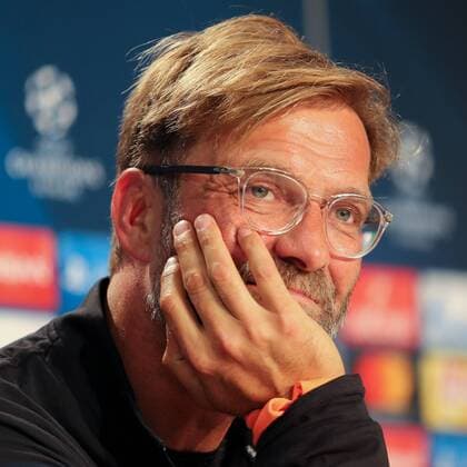 Jürgen Klopp (Kloppo, Trainer, Cheftrainer, Team Manager, LFC), bei der Pressekonferenz am Vortag des Spiels, Abschlusspressekonferenz, PK, press conference PK Pressekonferenz Pressetermin, Medientermin, Porträt, Portrait, Freude, freundlich, fröhlich, strahlend, optimistisch, Fussball, UEFA Champions League Qualifikation, MD-1, TSG 1899 Hoffenheim - FC Liverpool, xozx