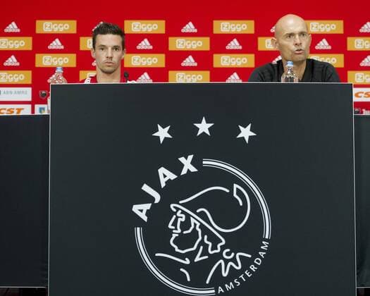 16-08-2017 VOETBAL: PERSCONFERENTIE AJAX: AMSTERDAM Marcel Keizer, trainer Ajax , Nick Viergever (Ajax) Foto: SCS Michel Utrecht xVIxVIxImagesx xSoenarxChamidxsportfotografiexIVx 8487709