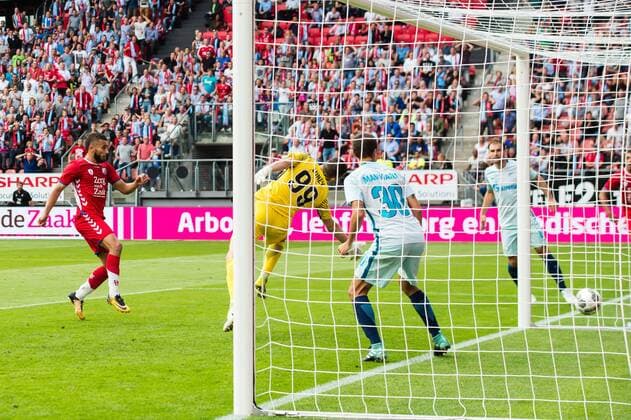 Zakaria Labyad of FC Utrecht scores during the UEFA Europa League fourth round qualifying first leg match between FC Utrecht and FK Zenit St Petersburg at the Nieuw Galgenwaard Stadium on August 16, 2017 in Utrecht, The Netherlands FC Utrecht v FK Zenit St Petersburg UEFA Europa League 2017 2018 xVIxVIxImagesx xGerritxvanxKeulenxIVx 8488607