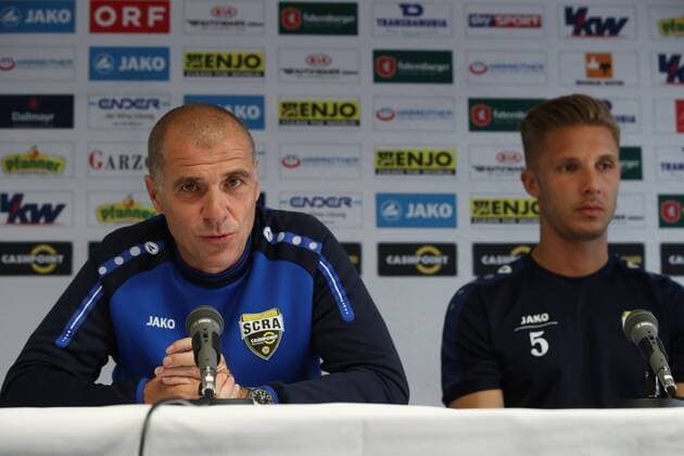 SOCCER - EL quali, Altach vs Tel Aviv INNSBRUCK,AUSTRIA,16.AUG.17 - SOCCER - UEFA Europa League qualification, SCR Altach vs Maccabi Tel Aviv, preview, press conference PK Pressekonferenz Altach. Image shows Klaus Schmidt and Philipp Netzer (Altach). GEPAxpictures xAndreasxPranter