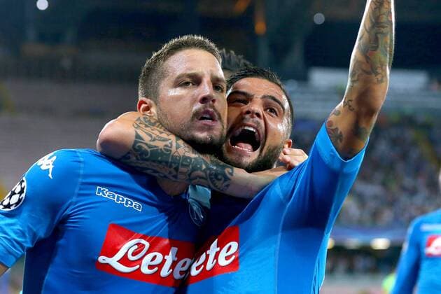 Esultanza dopo il gol di Dries Mertens Napoli goal celebration Lorenzo Insigne Napoli Napoli 16-08-2017 Stadio San Paolo Napoli - Nice Uefa Champions League 2017 2018 Play Off Foto Cesare Purini Insidefoto cesarexpurini
