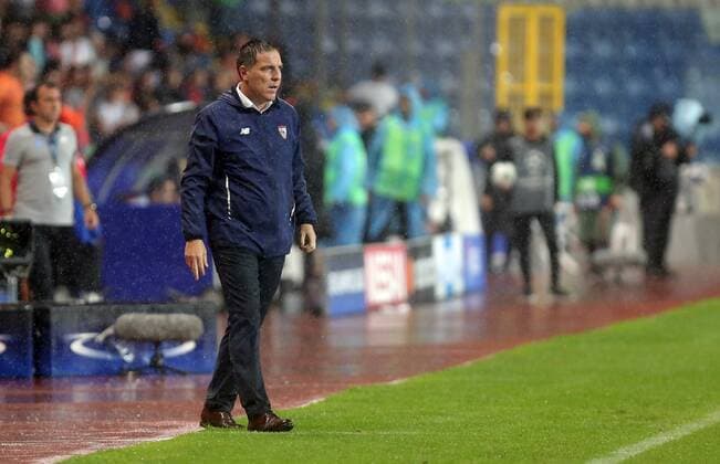 Sevilla™s Eduardo Berizzo during Medipol Basaksehir - Sevilla UEFA Champions League Play - Off 1st round game at Istanbul Fatih Terim Stadium, 16th August, 2017.  STA_2148