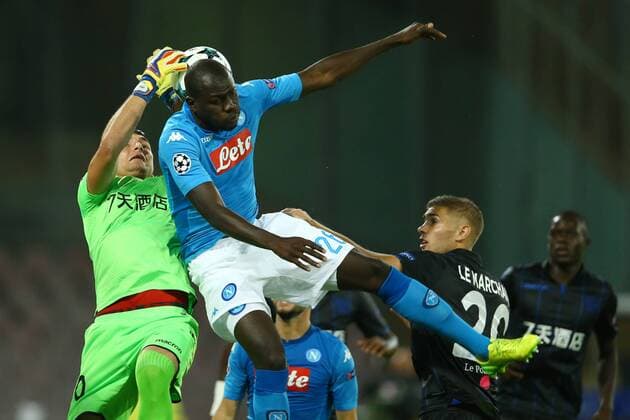 August 16, 2017 - Naples, Campania, Italy - Yoan Cardinale of Nice and Kalidou Koulibaly of Napoli during the UEFA Champions League Play Off first leg football match SSC Napoli vs OCG Nice, on August 16 2017 at the San Paolo Stadium. SSC Napoli v OGC Nice - UEFA Champions League Qualifying Play-Offs Round: First Leg  - ZUMAn230 20170816_zaa_n230_082 Copyright: xMatteoxCiambellix