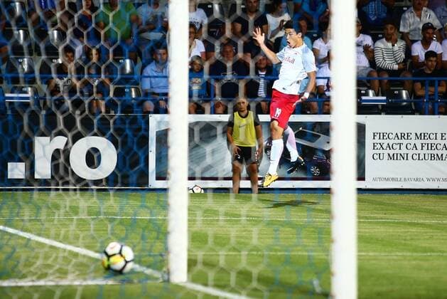 SOCCER - EL quali, Viitorul vs RBS CONSTANTA,ROMANIA,17.AUG.17 - SOCCER - UEFA Europa League qualification, Viitorul Constanta vs Red Bull Salzburg. Image shows the rejoicing of Hee Chan Hwang (RBS). GEPAxpictures xFelixxRoittner