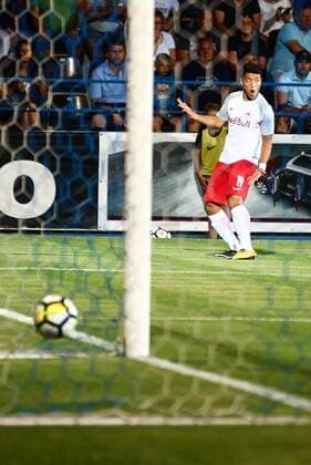 SOCCER - EL quali, Viitorul vs RBS CONSTANTA,ROMANIA,17.AUG.17 - SOCCER - UEFA Europa League qualification, Viitorul Constanta vs Red Bull Salzburg. Image shows the rejoicing of Hee Chan Hwang (RBS). GEPAxpictures xFelixxRoittner