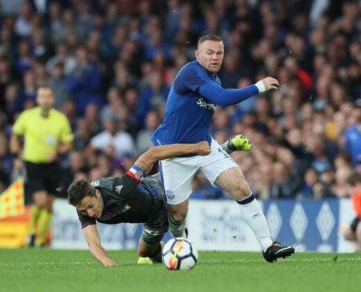 Wayne Rooney of Everton brought down by Zoran Nizic of Hajduk Split during the Europa League Qualifying Play Offs 1st Leg match at Goodison Park Stadium, Liverpool. Picture date: August 17th 2017. Picture credit should read: David Klein Sportimage EDITORIAL USE ONLY. No use with unauthorised audio, video, data, fixture lists, club league logos or live services. Online in-match use limited to 120 images, no video emulation. No use in betting, games or single club league player publications.
