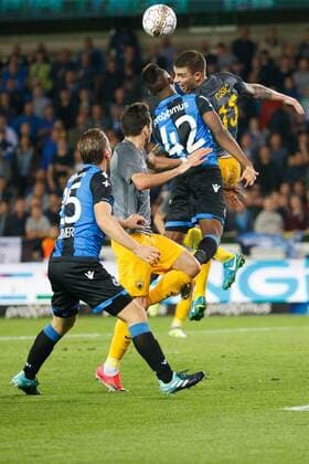 Club s Emmanuel Bonaventure Dennis and AEK s Uros Cosic fight for the ball during a soccer game between Belgian team Club Brugge KSV and Greek club AEK Athens F.C., the first leg of the first playoff round for the UEFA Europa League competition, Thursday 17 August 2017 in Brugge. KURTxDESPLENTER  x05149145x