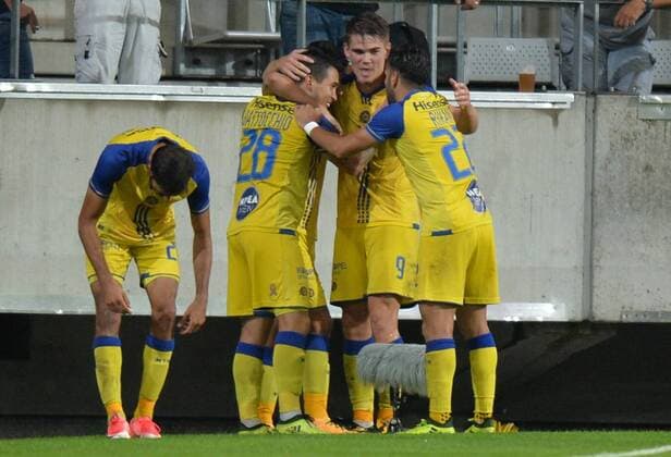 SOCCER - EL quali, Altach vs Tel Aviv INNSBRUCK,AUSTRIA,17.AUG.17 - SOCCER - UEFA Europa League qualification, SCR Altach vs Maccabi Tel Aviv. Image shows the rejoicing of Tel Aviv. GEPAxpictures xAmirxBeganovic