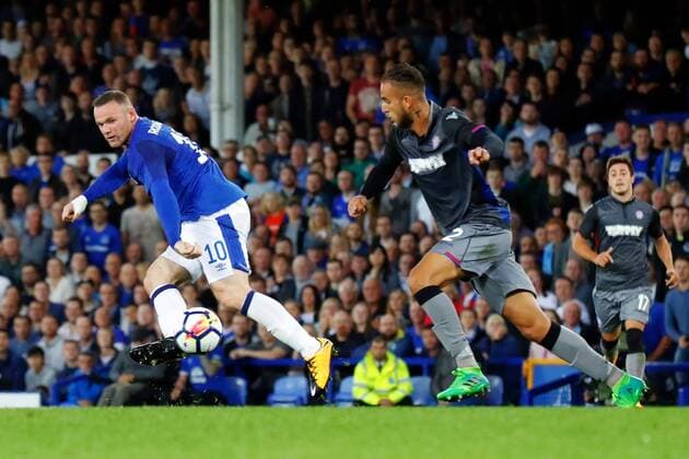 August 17th 2017, Goodison Park, Liverpool, England; UEFA Europa League Playoff, first leg; Everton versus Hajduk Split; Wayne Rooney of Everton passes the ball through to Idrissa Gueye of Everton who scores his teams second goal (2-0) xPaulxKeevilx  ActionPlus11917612