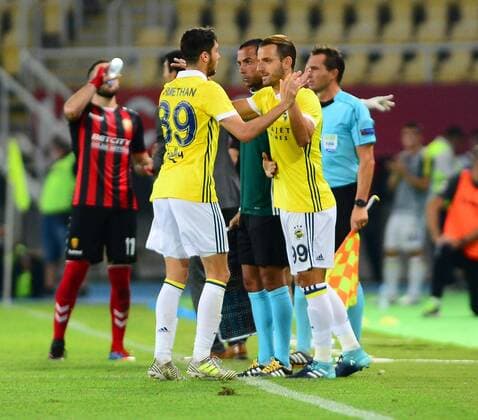 Ahmethan Kose and Roberto Soldado of Fenerbahce during the UEFA Europa League Play off firt leg match between FK Vardar Skopje and Fenerbahce at Nacionalna Arena Filip II Makedonski Stadium in Skopje , Makedonia on August 17 , 2017. Final Scores : Vardar Skopje 2 - Fenerbahce 0 