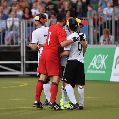 Fussball, Herren, 2017 18, IBSA Blindenfußball-EM 2017 in Berlin, Eröffnungsspiel, Deutschland - Italien, Jubel nach dem Tor zum 1:0 durch Taime Kuttig (Nr. 7, Deutschland), 18.08.17, Copyright: xMichaelxHundtx xMatthiasxKochx