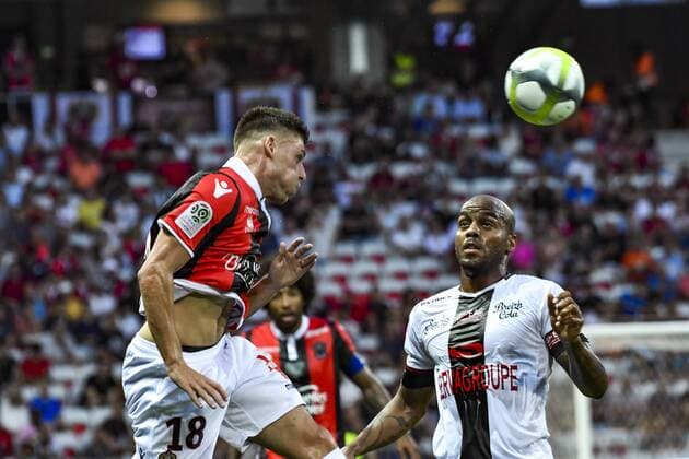 Remi Walter (OGC Nice) - Jimmy Briand (Guingamp) FOOTBALL : OGC Nice vs Guingamp - Ligue 1 - Nice - 19 08 2017 NorbertScanella Panoramic 