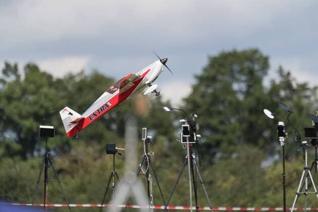 Kunstflug mit einem Motor-Schleppflieger, Weltmeisterschaft im GPS-Dreicecksfliegen, Segelflug-Grossmodelle, Gruibingen, 20.08.2017, Gruibingen Copyright: xWalther xEibner-Pressefotox EP_swr