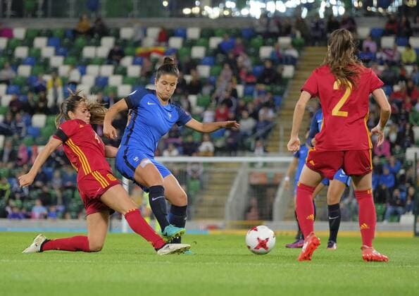 20th August 2017, Windsor Park, Belfast, Northern Ireland; Womens U19s European Championship EM Europameisterschaft Final; Spain versus France; Mathilde Bourdieu of France is challenged by Andrea Sierra of Spain xNigelxCookex  ActionPlus11919298