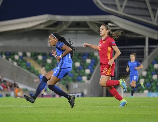 20th August 2017, Windsor Park, Belfast, Northern Ireland; Womens U19s European Championship EM Europameisterschaft Final; Spain versus France; Emelyne Laurent of France scores to make it 2-1 to her side xNigelxCookex  ActionPlus11919300