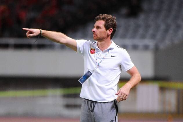 Head coach Andre Villas-Boas of Shanghai SIPG reacts as he watches his players competing against Guangzhou Evergrande Taobao during the first quarter-final match of the 2017 AFC Champions League against Shanghai SIPG in Shanghai, China, 22 August 2017. Guangzhou Evergrande competes against Shanghai SIPG at first quarter-final match of 2017 AFC Champions League  20170822_07159
