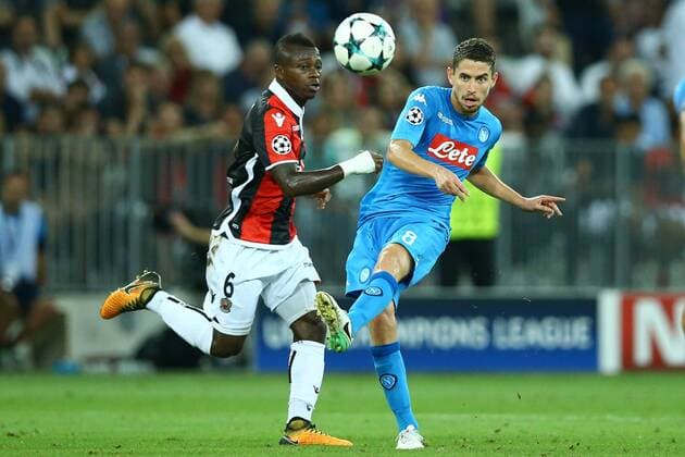 Fußball, CL Quali, OGC Nizza - SSC Neapel August 22, 2017 - Nice, France - Jean Michael Seri of Nice and Jorginho of Napoli during the UEFA Champions League Qualifying Play-Offs round, second leg match, between OGC Nice and SSC Napoli at Allianz Riviera Stadium on August 22, 2017 in Nice, France. OGC Nice v SSC Napoli - Uefa Champions League Qualifying Play-offs - second leg  - ZUMAn230 20170822_zaa_n230_168 Copyright: xMatteoxCiambellix