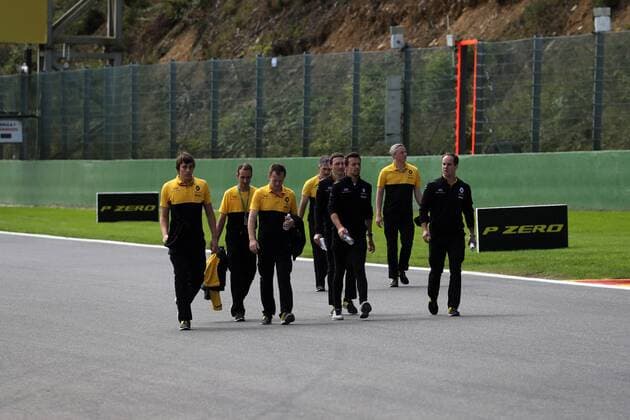 24.08.2017 - Jolyon Palmer (GBR) Renault F1 Team RS17 Belgian Grand Prix, Spa-Francorchamps 24 - 27 August 2017 24.08.2017 - Jolyon Palmer (GBR) Renault Sport F1 Team RS17 