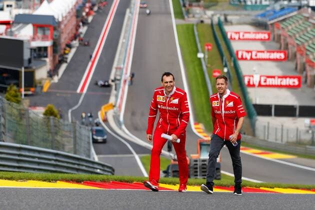 Bilder des Tages - SPORT Sebastian Vettel (Scuderia Ferrari) geht mit Teammitgliedern ueber die Strecke, Grosser Preis von Belgien 2017, Rennen, Motorsport, Formel 1, 24.08.2017, Spa Franchorchamps Copyright: xEibner-Pressefoto AlexanderxNeisx EP_ANS